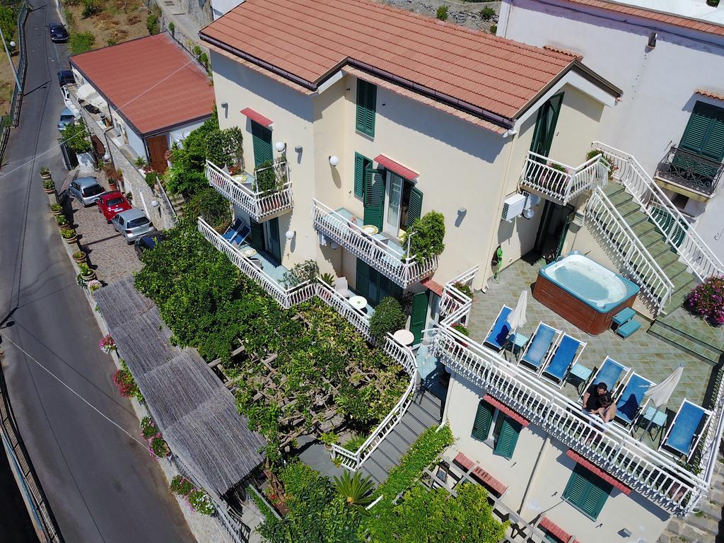 Locanda Degli Agrumi Конка деи Марини Екстериор снимка